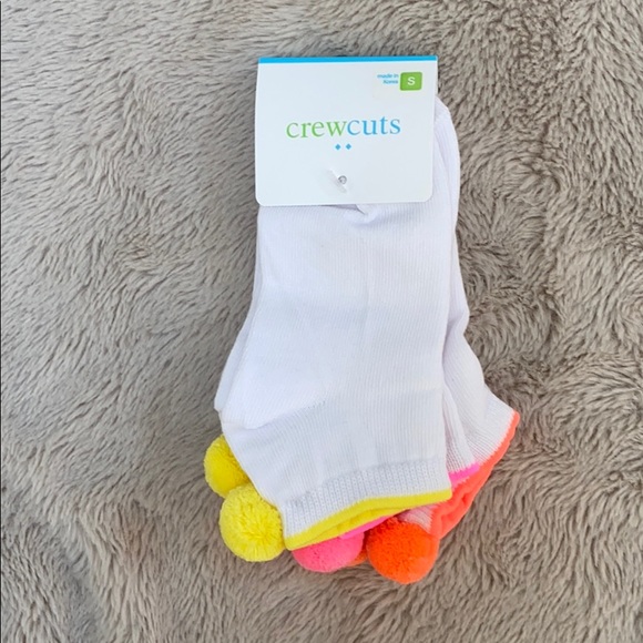J crew cuts girls 3 pk  Pom Pom ankle socks - Picture 3 of 4